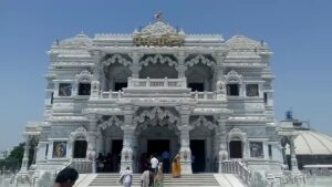 Read more about the article Which Is the Best Vrindavan Taxi Package for Temple Visits?